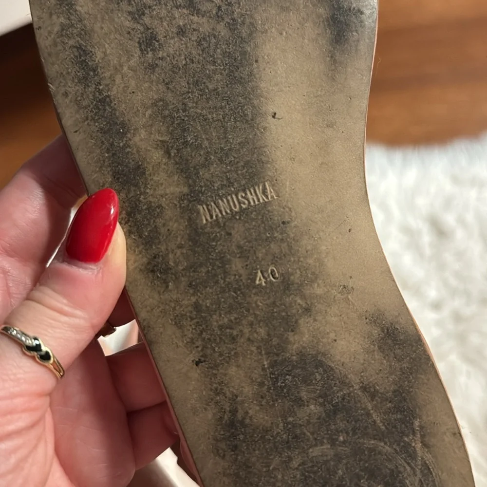 NANUSHKA SANDLES - Picture 3 of 4